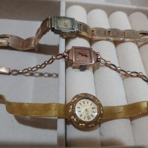 Elegant Gold and Rose Gold Women's Watches